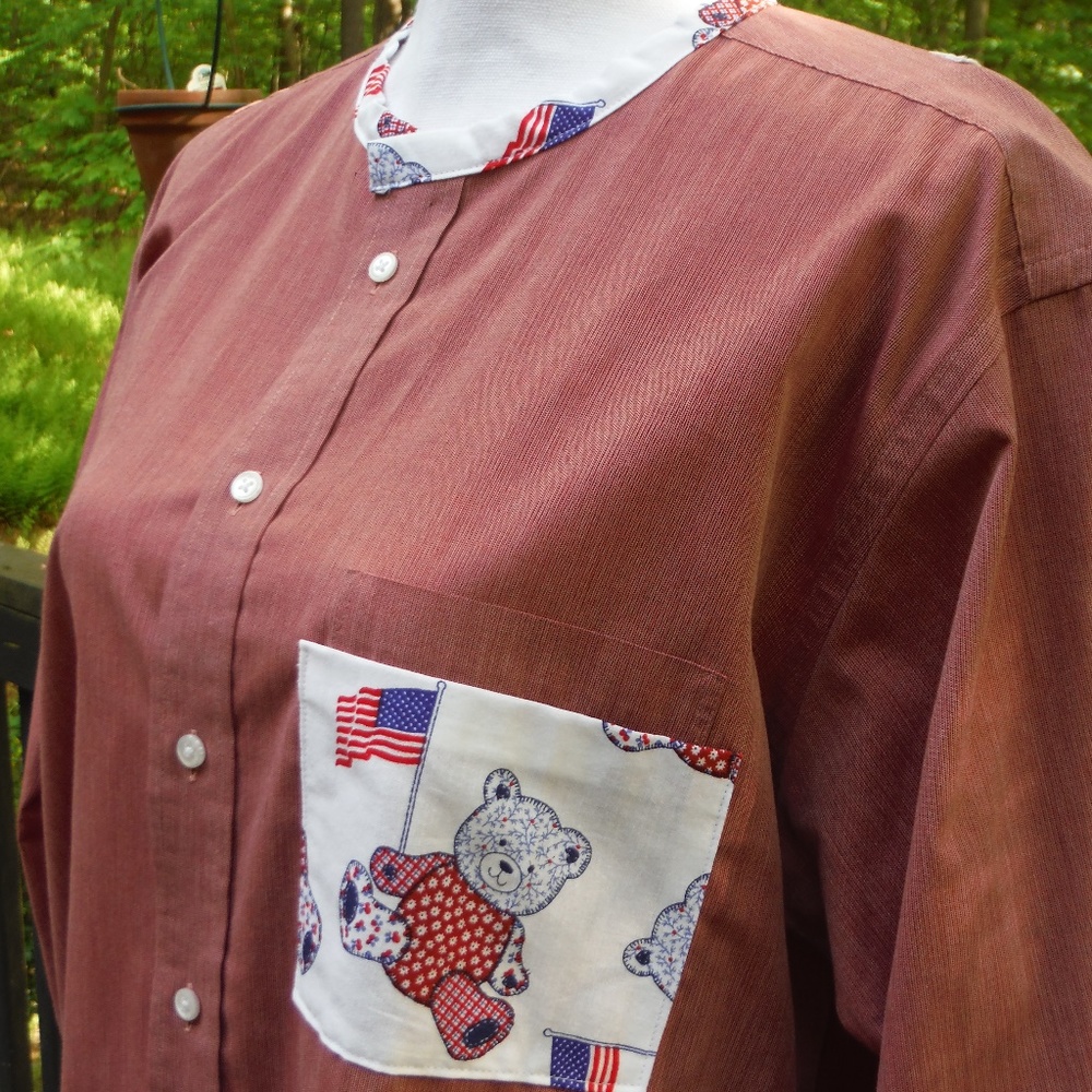 Red Patriotic Bear w Flag XL Low Collar Shirt